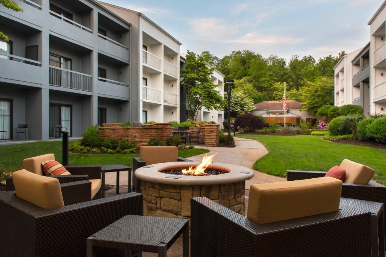 Hotel Courtyard By Marriott Lincroft Red Bank Exterior foto